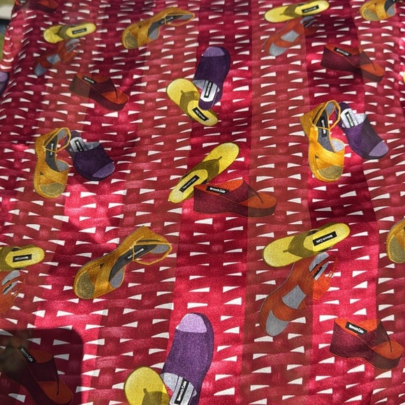 Vintage 80s Retro Kenneth Cole Red Sandal Print Silk Scarf Square Neck Hair Tie - Picture 2 of 5